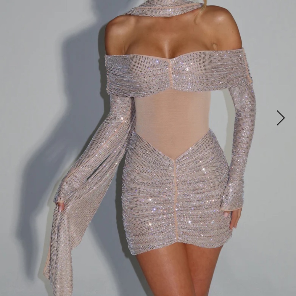Sequin Hydra mini dress WITH SCARF